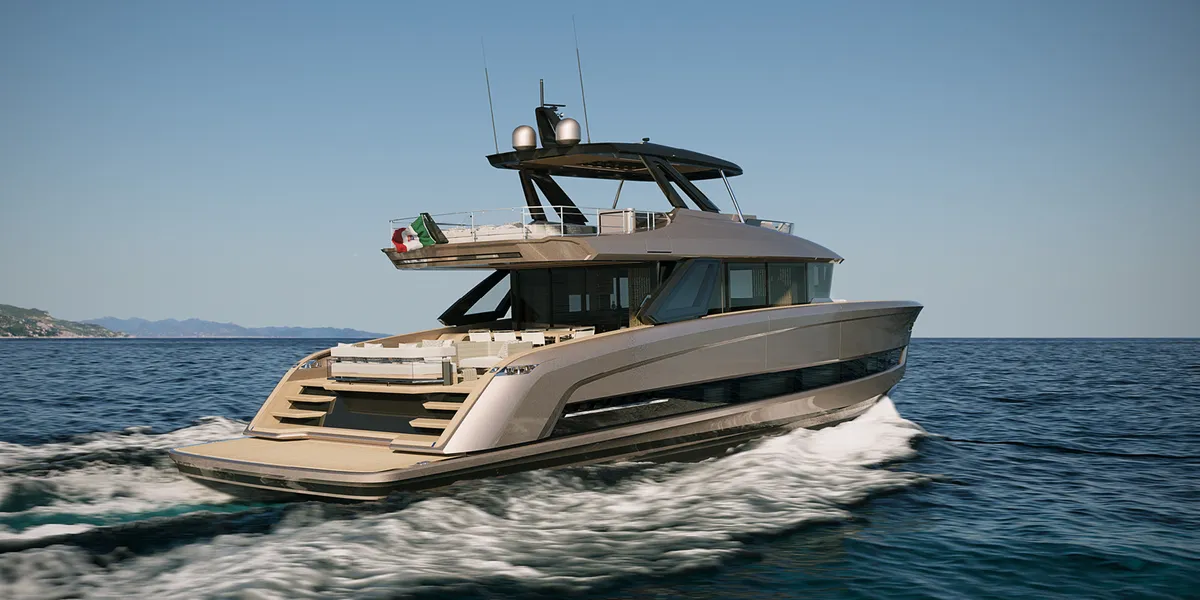 Solaris Power 70 Long Range: Yacht cruising at sea