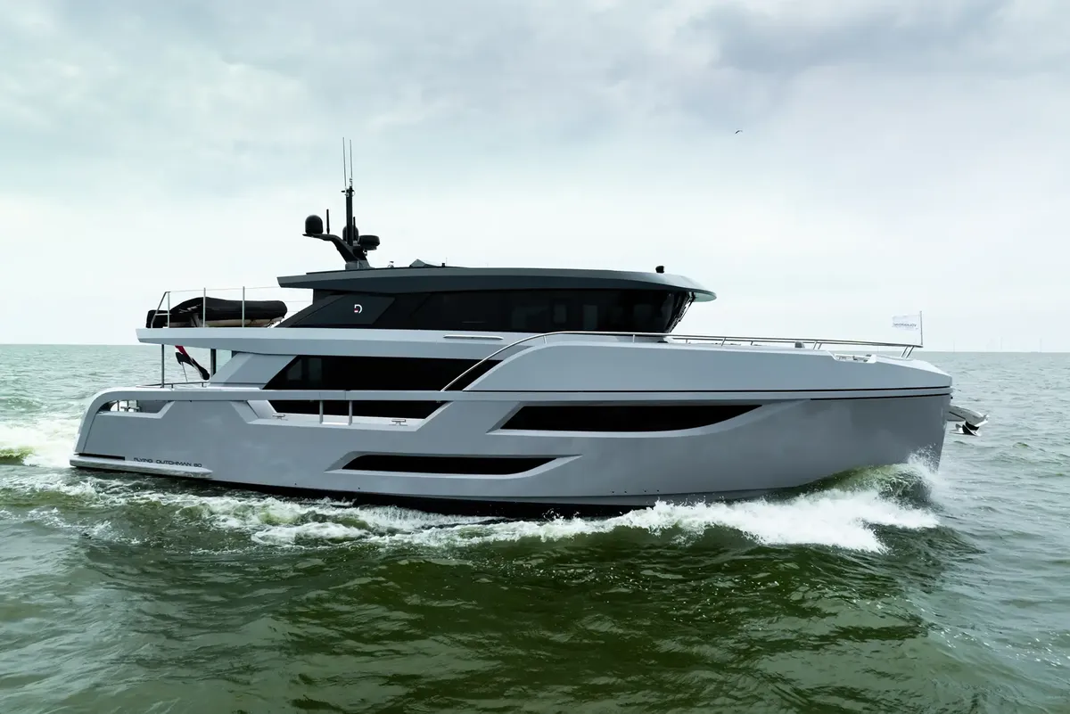 Sturiër Yachts Flying Dutchman 60: Bootsfahrt auf dem Meer