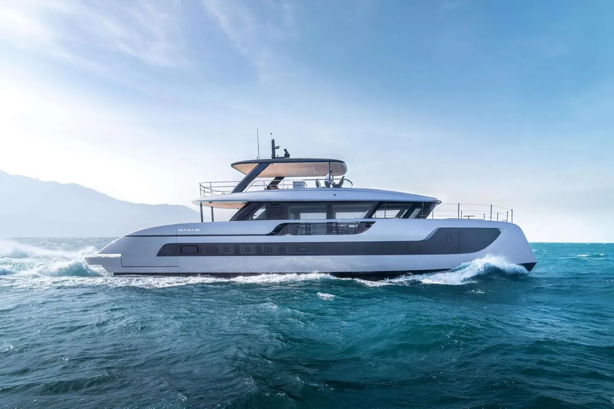 Sunreef Yachts 88 Ultima: Yachtfahrt auf dem Meer