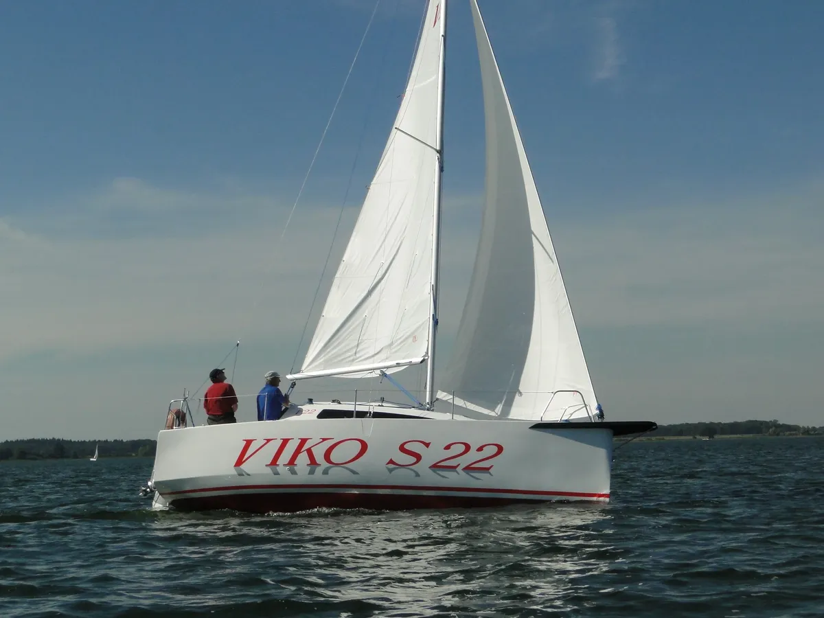 Viko Yachts S 22: Un voilier sur l'eau
