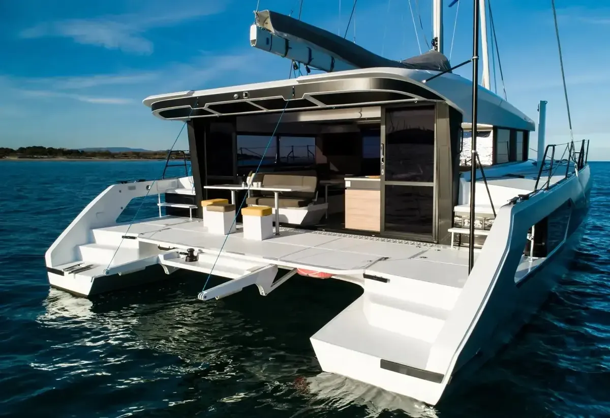 Windelo 54: Catamaran aft deck with lounge seating