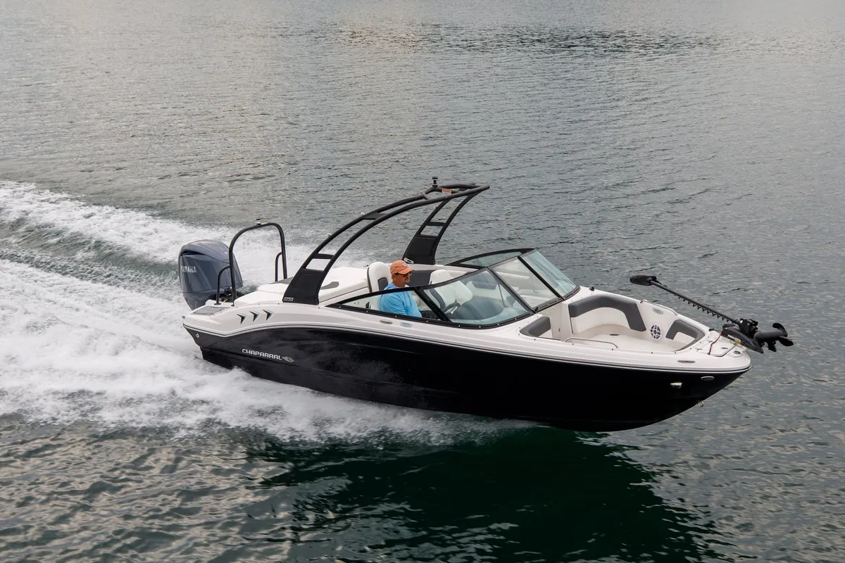 Chaparral 21 SSi Ski & Fish OB: Chaparral 21 SSi Ski & Fish OB